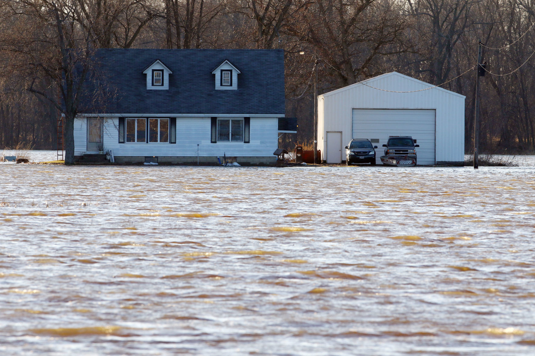 Lake Station flood meeting is today; Kankakee River communities still watching, waiting